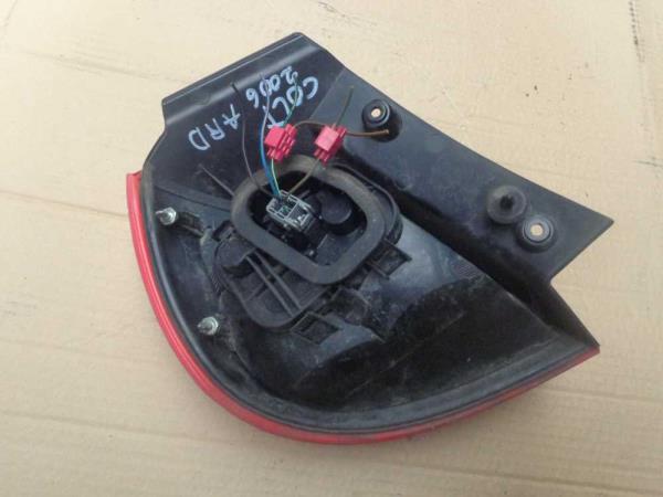 DROIT MITSUBISHI COLT MITSUBISHI COLT 3PORTES - Vue 2